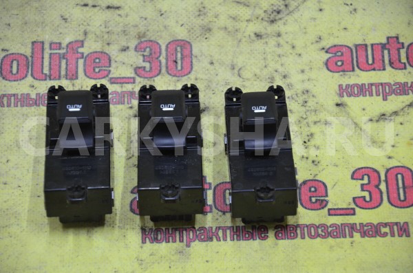 Кнопка стеклоподъемника Kia Cee'd 