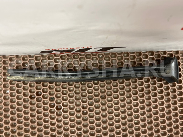 Накладка водосточная BMW X3 оригинальный номер 51 76 7 234 371, 51 76 7 234 371, 51767234371, 7234371, 51 76 7 234 372, 51767234372, 7234372