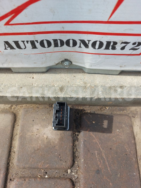 Кнопка задней Птф Hyundai Getz AC Ace оригинальный номер 937301C500