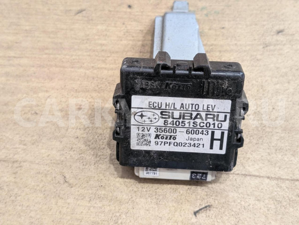 Блок переключения света Subaru Forester оригинальный номер 84051SC010