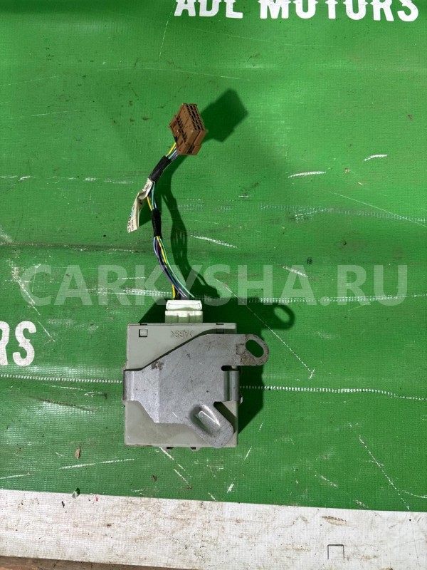 Блок управления раздаткой Citroen C-Crosser 2007-2012 8631A676 Citroen C-Crosser 