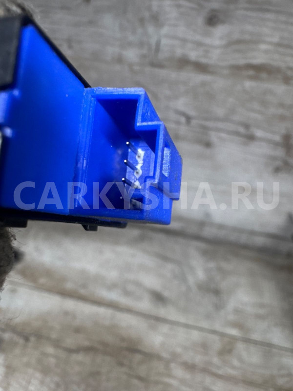 Кнопка центрального замка  VW Touareg NF левая Volkswagen Touareg оригинальный номер 7p6962125a