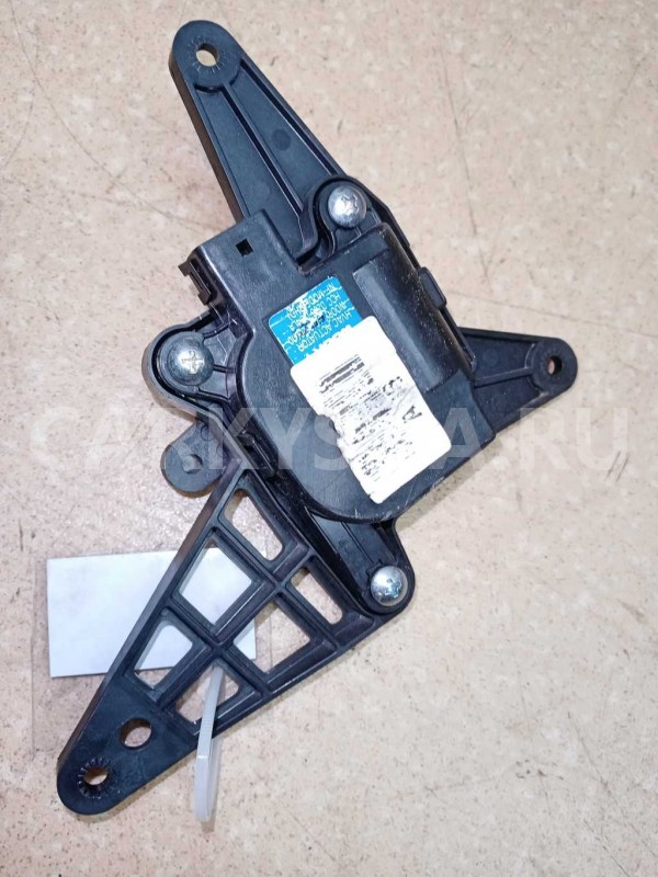 Название детали Сервопривод заслонок печки Модель Hyundai Santa Fe CM рестайлинг Hyundai Santa Fe оригинальный номер 97160-3L900