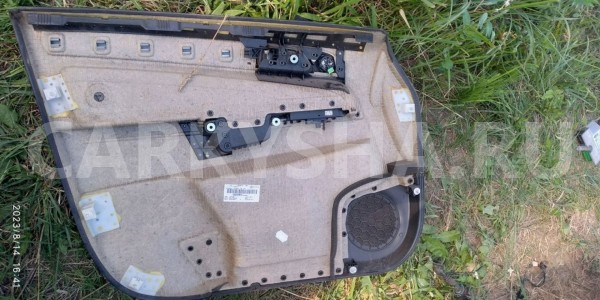 Обшивка двери Opel Zafira B рестайлинг (2008—2014) Opel Zafira оригинальный номер 13223178, 13223184, 13223179, 13223185