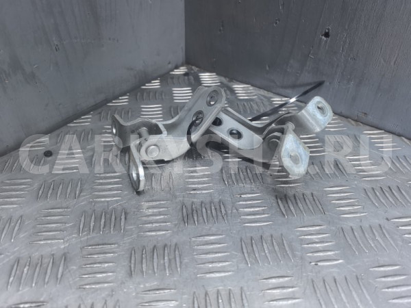 Петля двери Toyota Alphard 