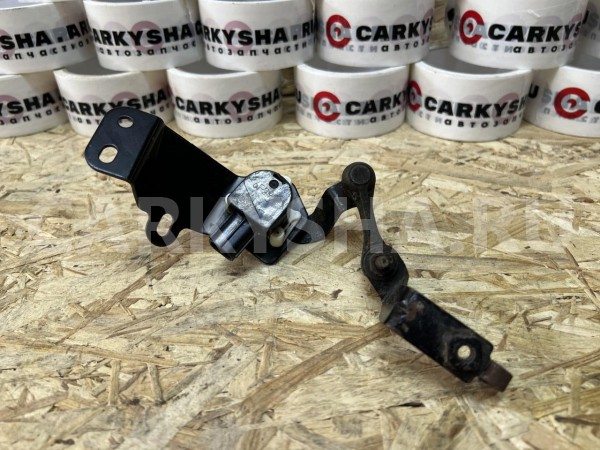 Датчик положения кузова Toyota RAV 4 IV (CA40) Рестайлинг оригинальный номер 89408-42010