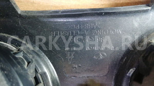 накладка на торпедо Chevrolet Spark (M200) Chevrolet Spark оригинальный номер 96602415