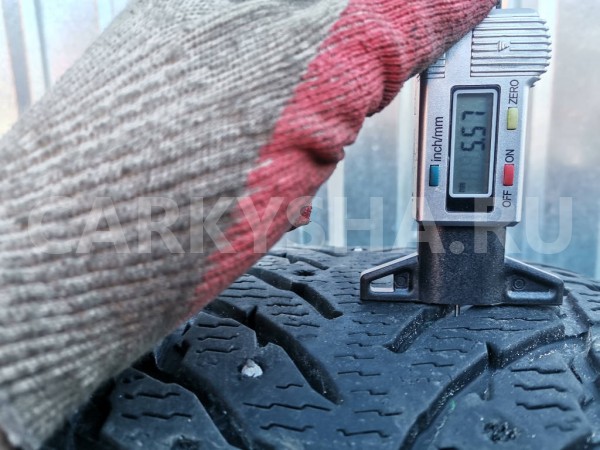 Nokian Tyres Hakkapeliitta 9 245/45R18 100T   