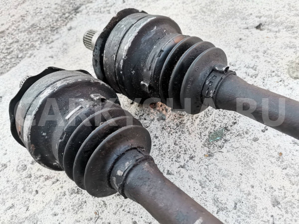 Привод задний Mercedes C W203 Mercedes-Benz C-klasse оригинальный номер A2033503056