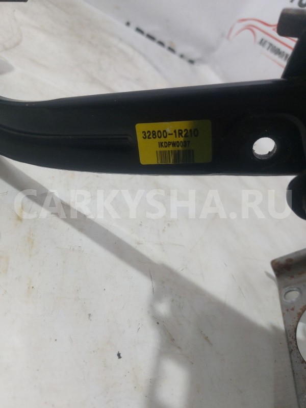 Педаль тормоза АКПП Hyundai Solaris Hyundai Solaris оригинальный номер 328001R210