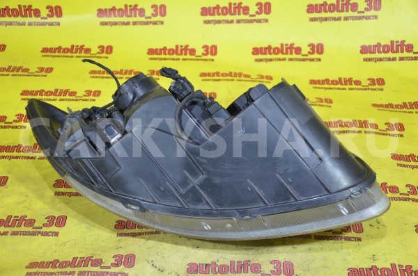 Фара левая Hyundai Santa Fe 