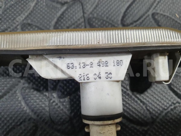 Повторитель на крыло правый белый  BMW E53 X5 BMW X5 
