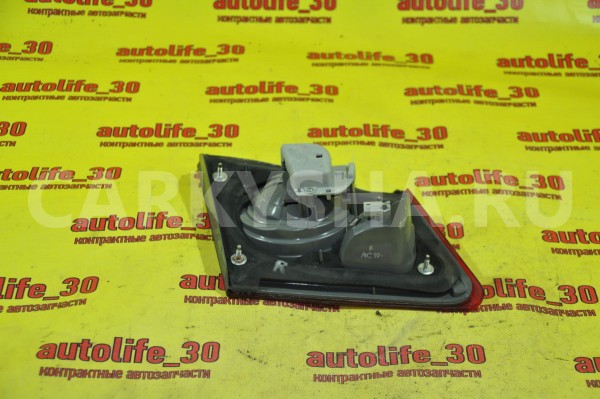 Фонарь задний внутренний правый Honda Civic 