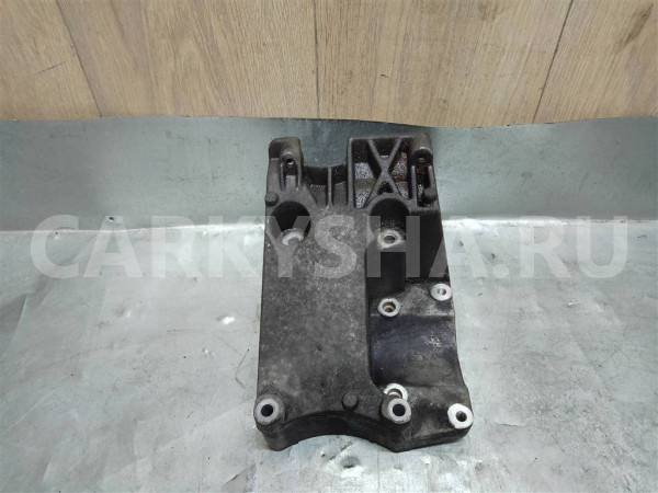 Кронштейн кондиционера Ford Focus II 2008-2011 Ford Focus оригинальный номер 1715451