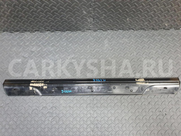 Накладка на порог внутренняя правая  BMW E46 BMW 3er 