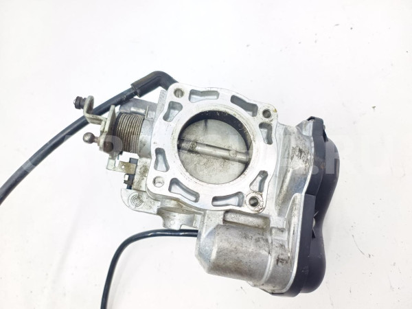 Дроссельная заслонка Mercedes-Benz C-CLASS 1997 408227121004 W202 M111 Mercedes-Benz C-klasse 