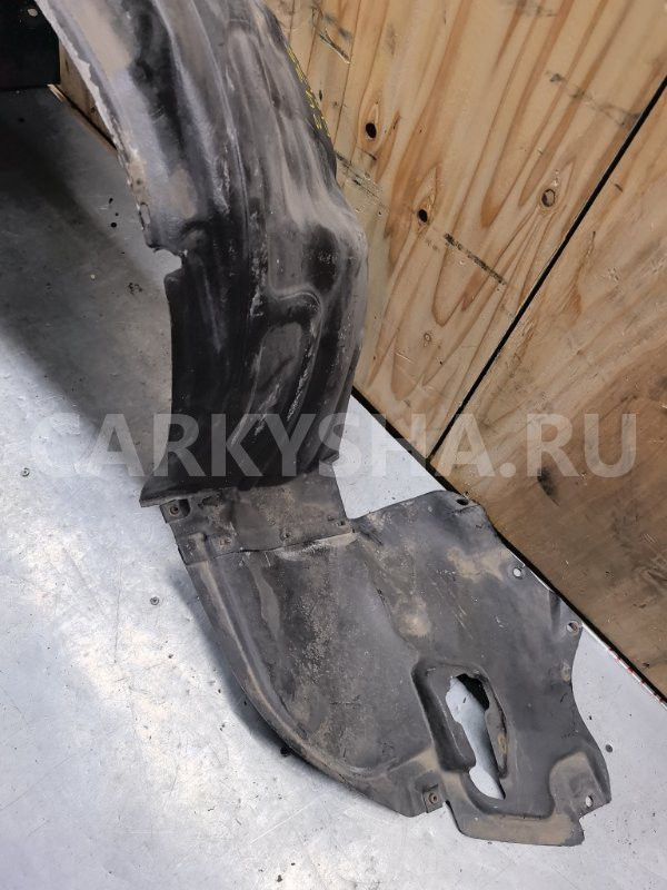 Подкрылок Toyota Windom 