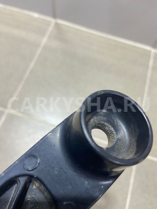 Держатели дворников Hyundai Solaris G4FA Hyundai Solaris оригинальный номер RBKLPA2248