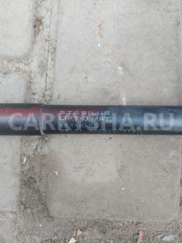 Амортизатор крышки багажника Mazda 3 bk Mazda 2 оригинальный номер BN8V56930B