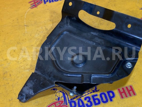 Кронштейн блока управления двигателем Mazda CX-7 I Mazda 2 оригинальный номер L37J18710