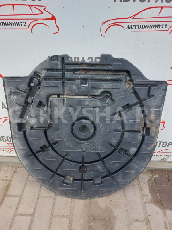 Ящик для инструментов Mazda 3 BK Mazda 2 оригинальный номер BN8V6883XF