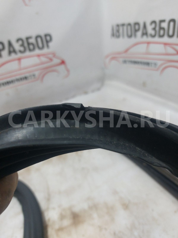 Уплотнитель крышки багажника Hyundai Getz Hyundai Getz оригинальный номер 873211C001