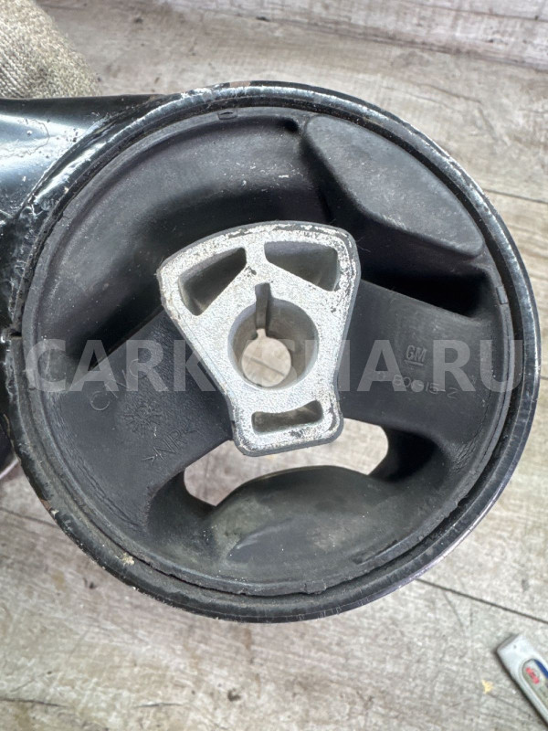 Опора двигателя задняя Chevrolet Cruze Astra j Chevrolet Cruze оригинальный номер 13248630