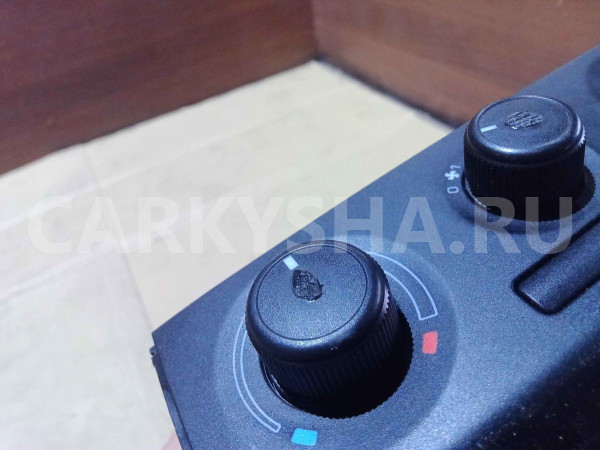 Блок управления климатической установкой Skoda Fabia II (2007—2010) Skoda Fabia оригинальный номер 5j0819045