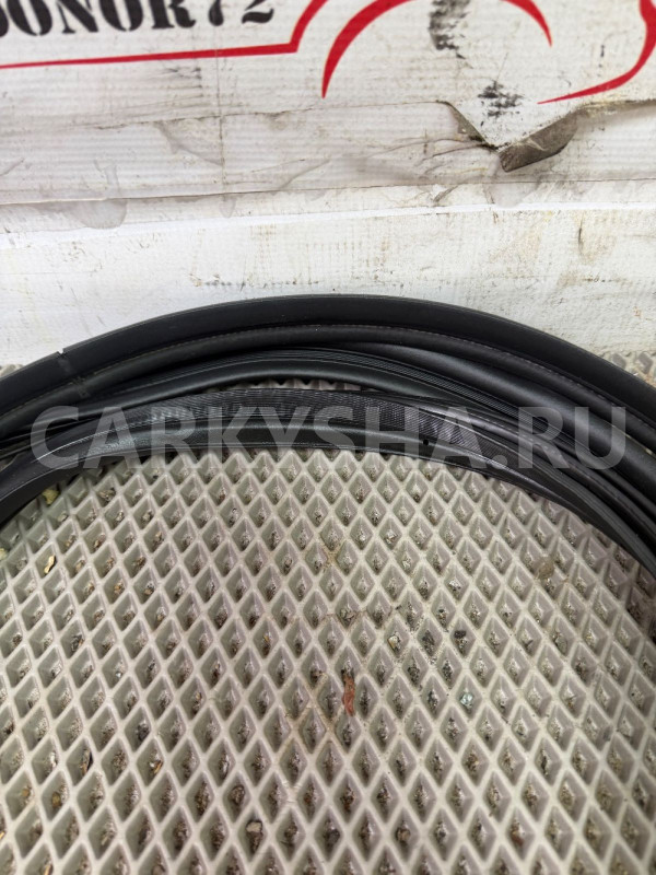 Уплотнитель багажника Mitsubishi Outlander 3 GF Mitsubishi i оригинальный номер 5815A067