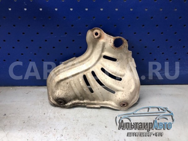 Тепловой экран выпускного коллектора Toyota Auris Lexus CT оригинальный номер 1716737011