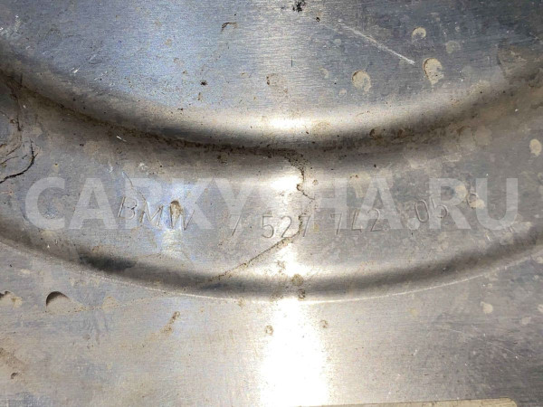 Пыльник маховика BMW X5 E70 (2006—2010) BMW X5 оригинальный номер 11117527742