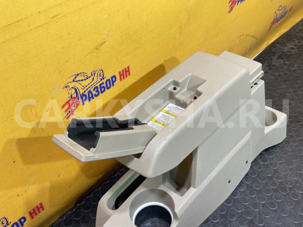 Подлокотник Dodge Caliber I (2006—2009) Dodge Caliber оригинальный номер 1EE281KAAB