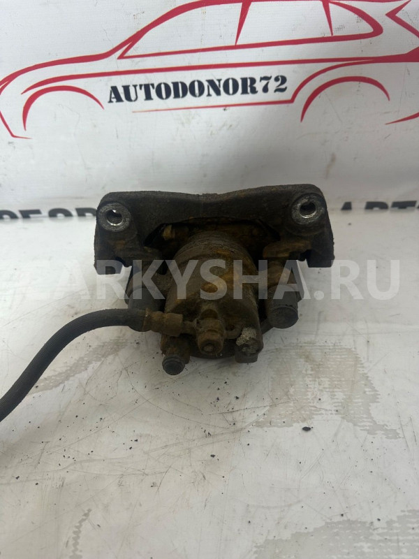 Суппорт передний правый Toyota Yaris 2005-2012 Toyota Yaris оригинальный номер 477300D070