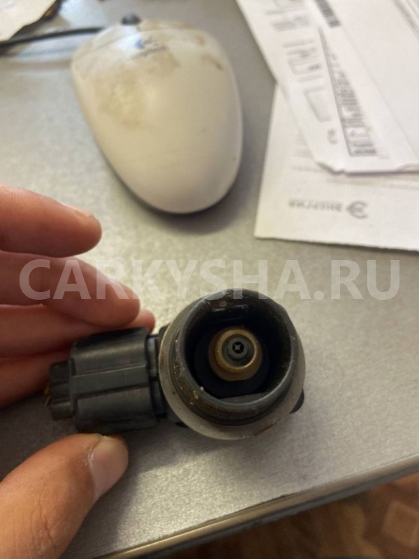 Датчик давления топлива Ford Focus I (1998—2004) Ford Focus оригинальный номер F88E 9C052