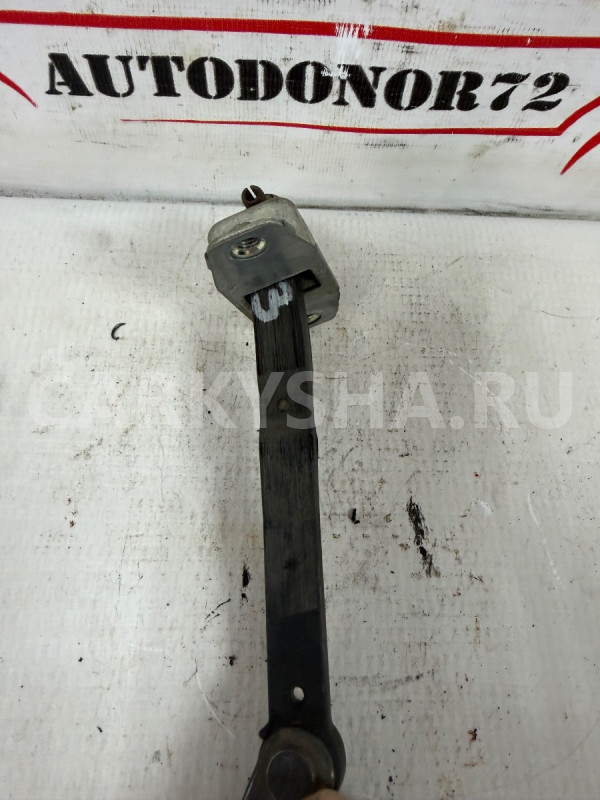 Ограничитель задней двери Suzuki SX4 2006-2014 Suzuki SX4 оригинальный номер 8183057L01