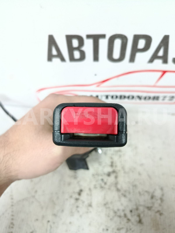 Ответная часть переднего прав ремня Hyundai Getz Hyundai Getz оригинальный номер 888401C300WK