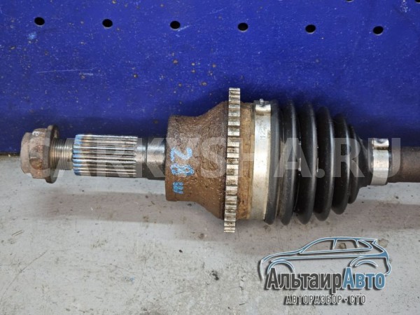 Привод задний правый Mazda Cx-7 ER L3VDT 2007 Mazda 2 оригинальный номер GD712550XA