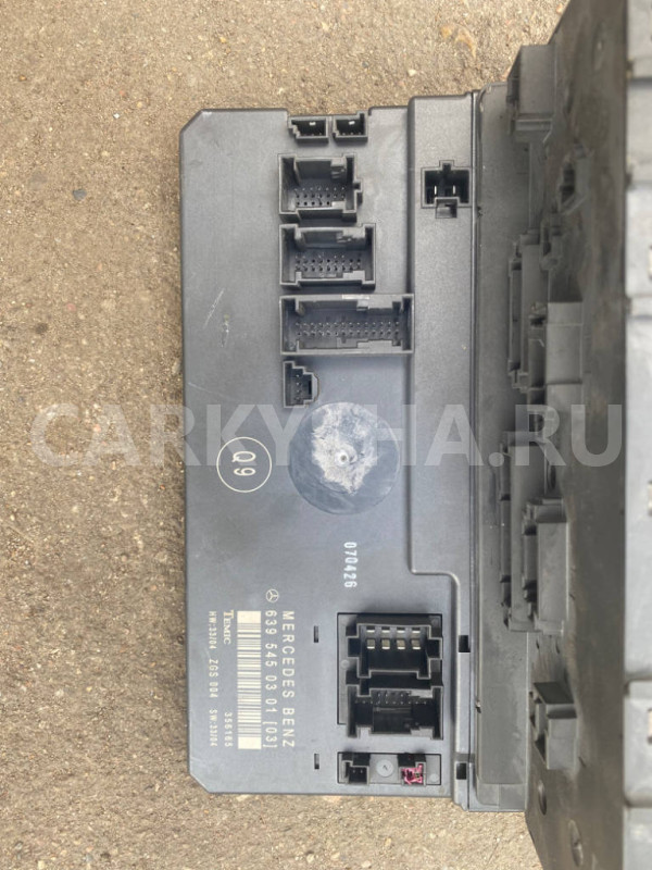 Блок предохранителей передний Mercedes Viano W639 Mercedes-Benz Vito оригинальный номер A6395450301
