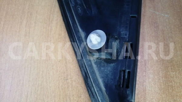 Уголок двери передний правый Ford Focus 3 Ford Focus 