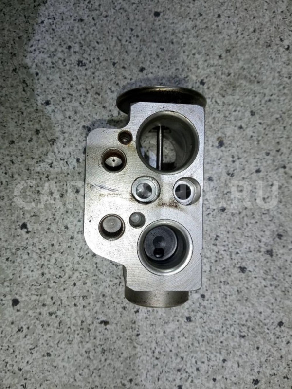 Клапан кондиционера Audi Q7 4L (2005—2009) Audi 200 оригинальный номер 7l0820679d