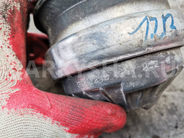 Подушки двигателя Mercedes S W221 S350 Mercedes-Benz S-klasse оригинальный номер A2202400717