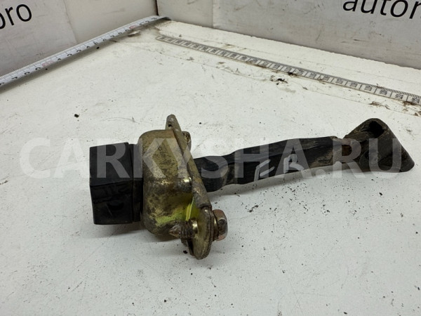 Ограничитель двери Mitsubishi Lancer 2006 MR526777 СЕДАН 4G18, передний Mitsubishi Lancer 