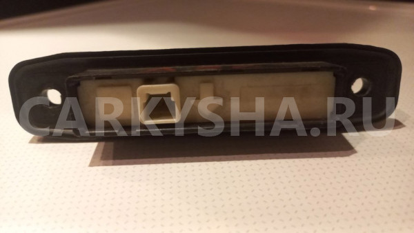 Кнопка открывания багажника Toyota Avensis III 2009> Toyota Avensis 