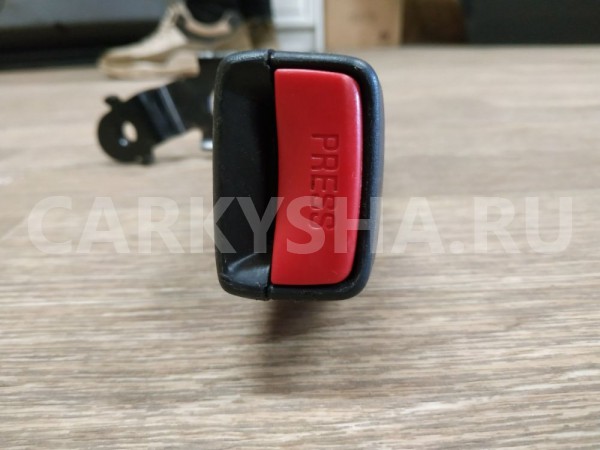 Замок ремня безопасности задний Toyota Avensis 