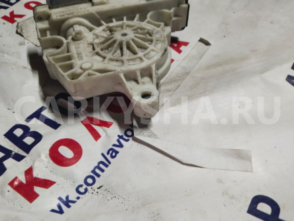 Мотор стеклоподъемника задний Volkswagen Golf 4 Volkswagen Golf оригинальный номер 101388101