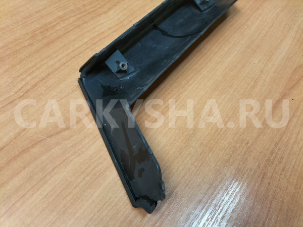 Накладка решетки радиатора правая Mitsubishi Mitsubishi i оригинальный номер MR971686