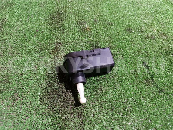 Моторчик корректора фары Ford Mondeo оригинальный номер 0307853307