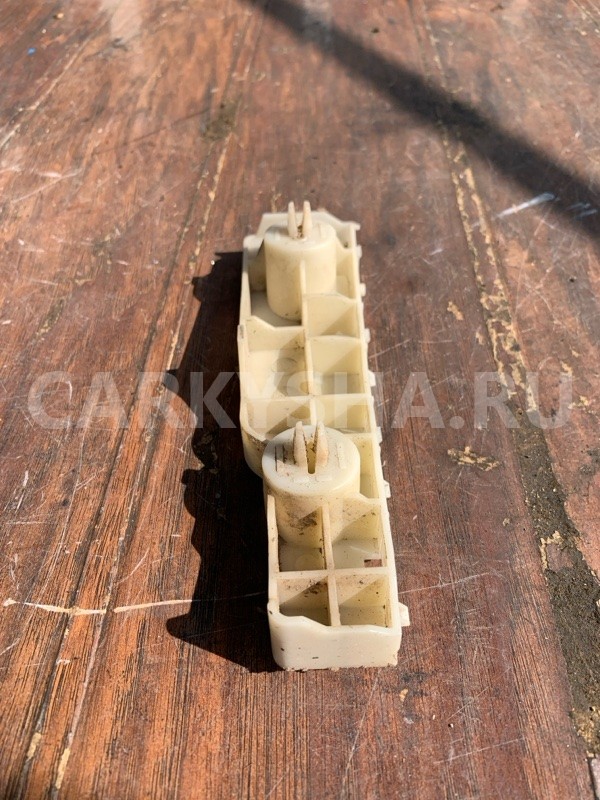 Кронштейн крыла Nissan Patrol 2010-2024, передний правый Nissan Patrol 