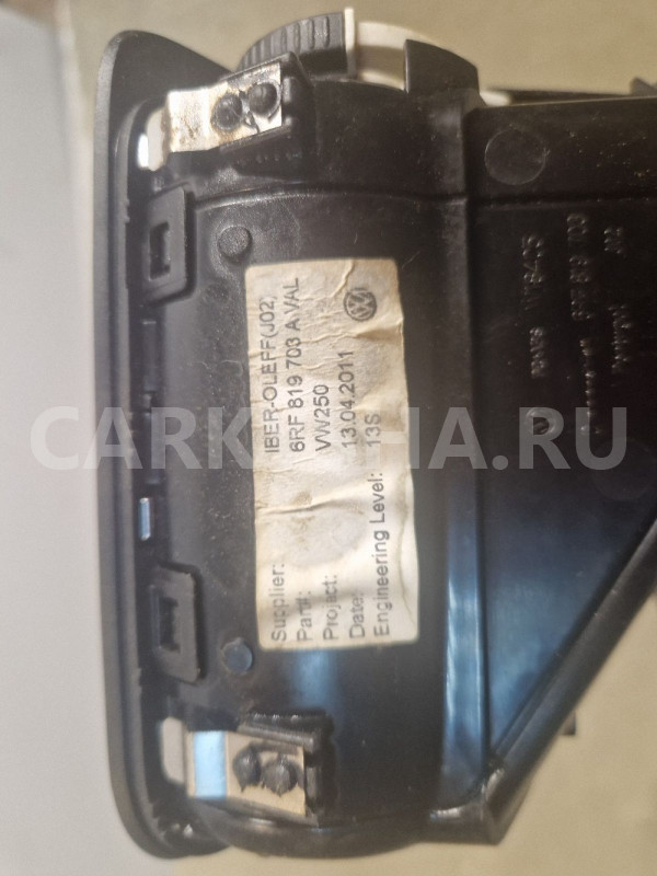 Дефлектор воздушный левый Volkswagen Polo 5 Volkswagen Polo оригинальный номер 6RF819703C