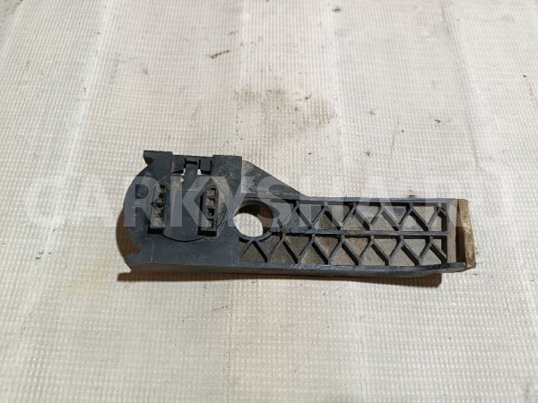 Кронштейн радиатора Mercedes-Benz B-klasse 